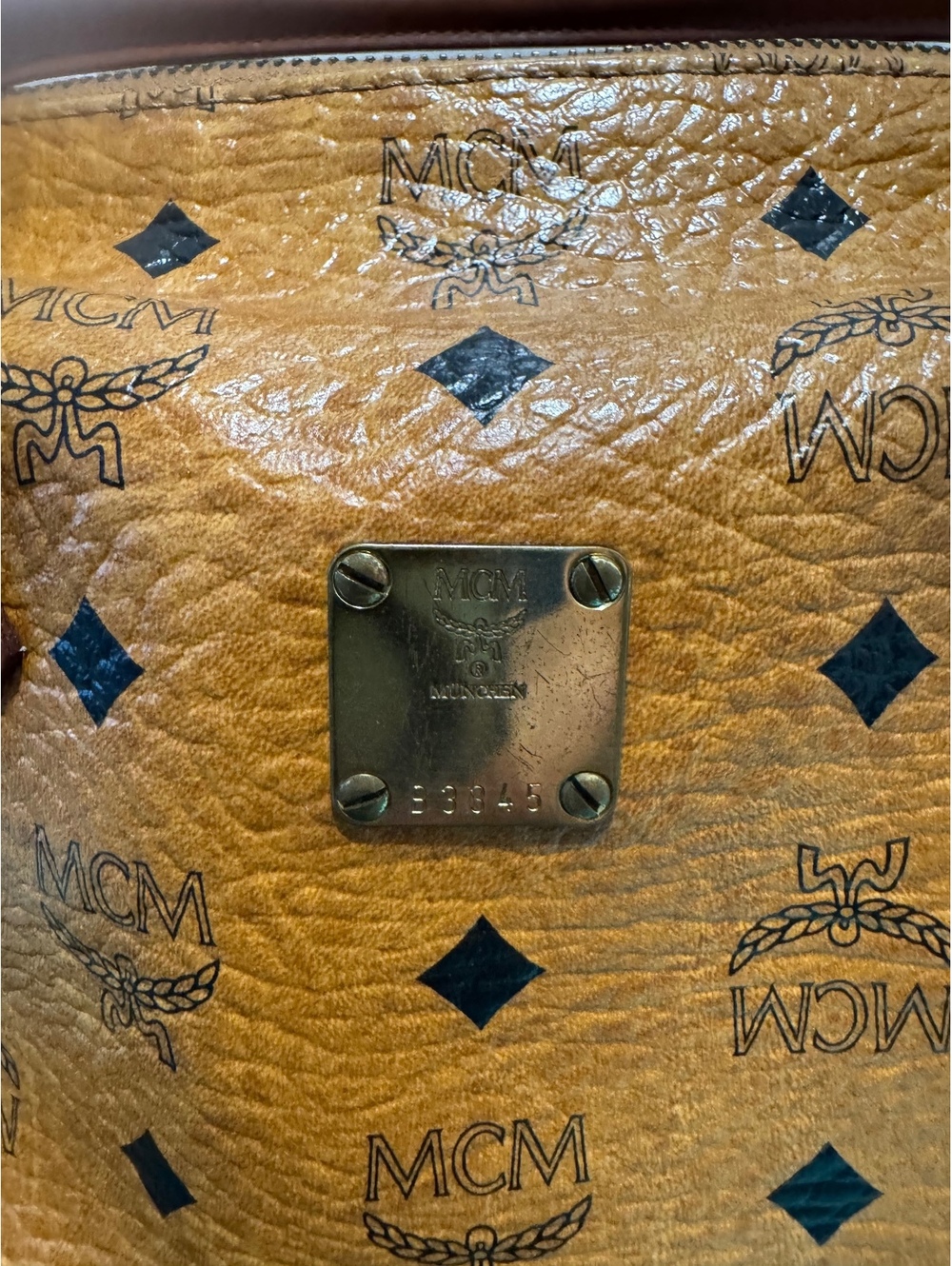 MCM Boston Style Satchel 25 - Picture 3 of 9